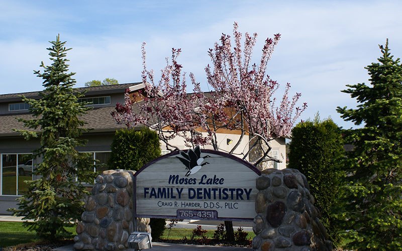 Moses Lake Family Dentistry exterior sign
